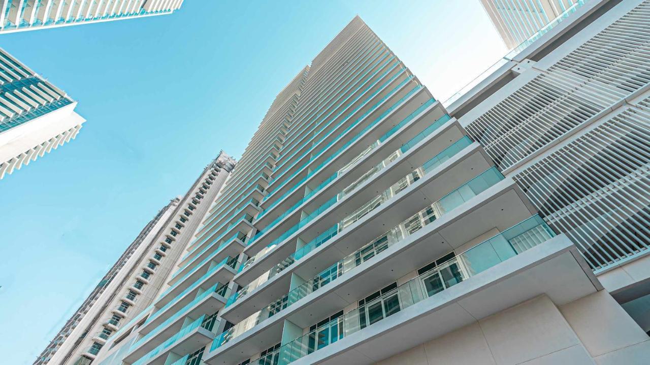 Ultra Luxury Emaar Beachfront - Private Beach And Pool Dubai Esterno foto