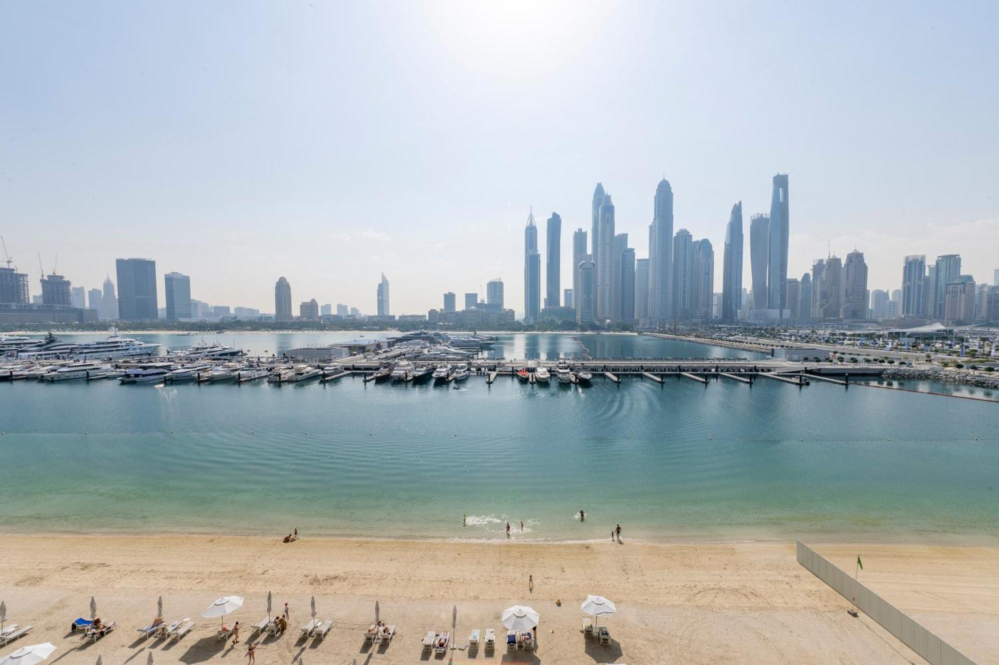 Ultra Luxury Emaar Beachfront - Private Beach And Pool Dubai Esterno foto