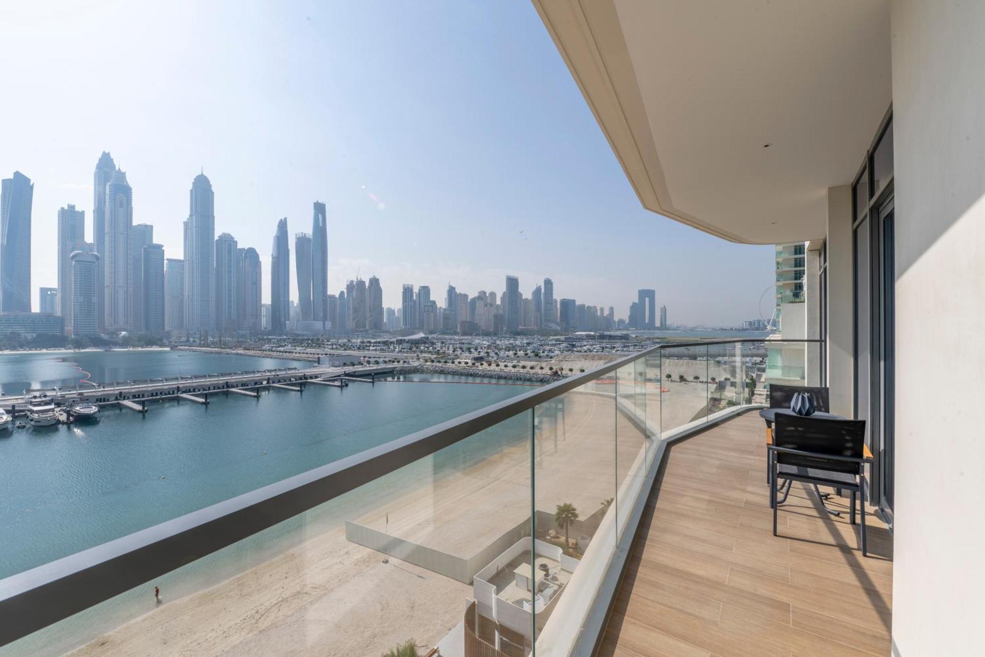 Ultra Luxury Emaar Beachfront - Private Beach And Pool Dubai Esterno foto